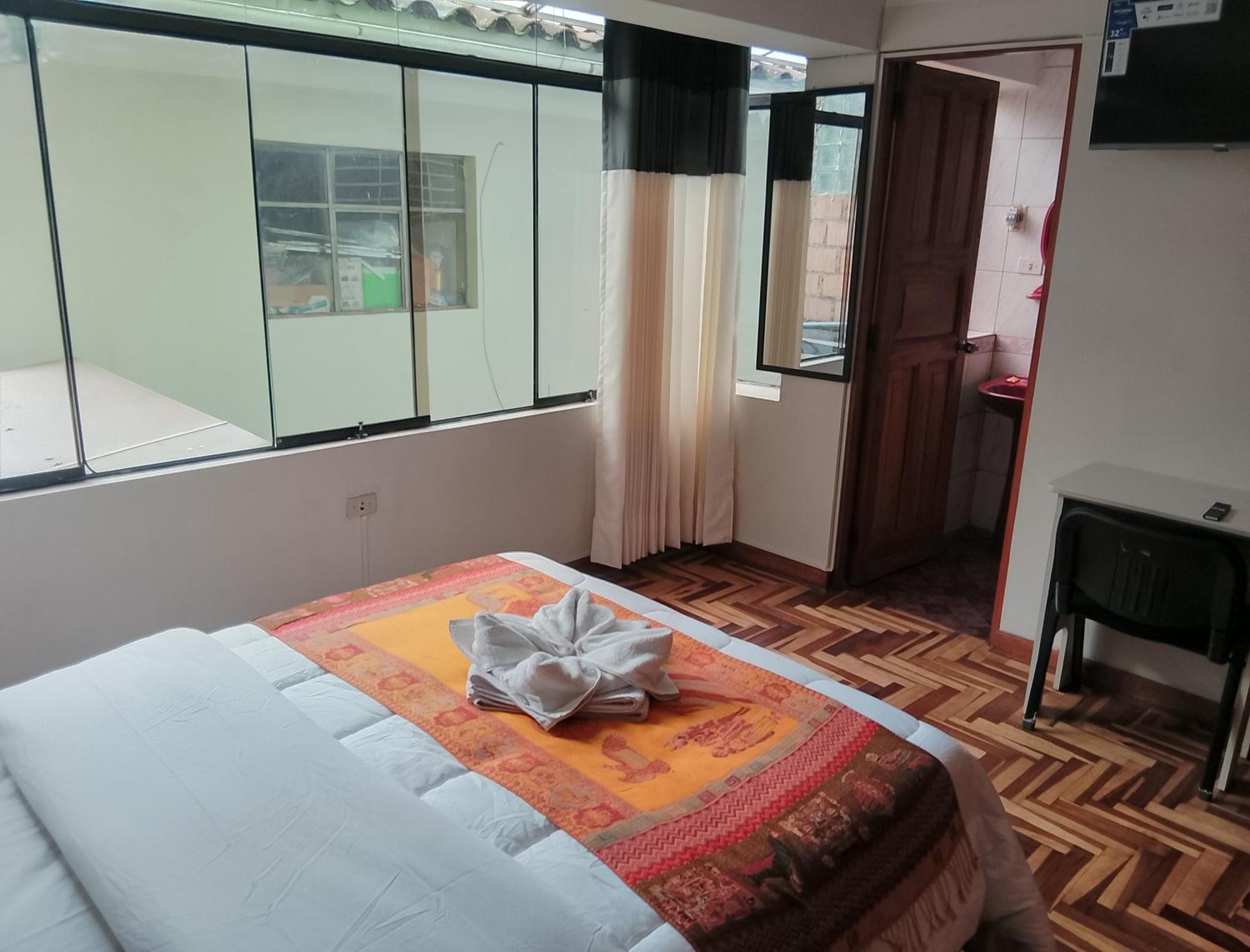 Hostel Tupac Yupanqui House Куско Екстериор снимка