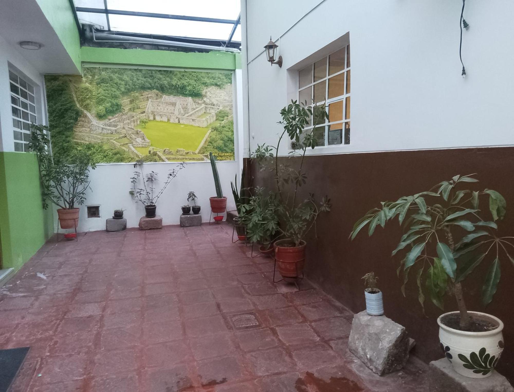 Hostel Tupac Yupanqui House Куско Екстериор снимка